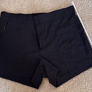 Athleta women’s black size 12 shorts NWOT